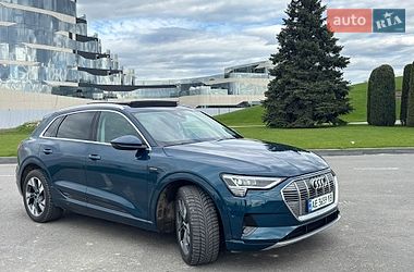 Внедорожник / Кроссовер Audi e-tron 2019 в Днепре