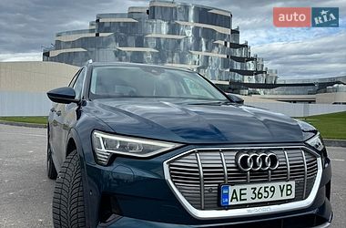 Внедорожник / Кроссовер Audi e-tron 2019 в Днепре