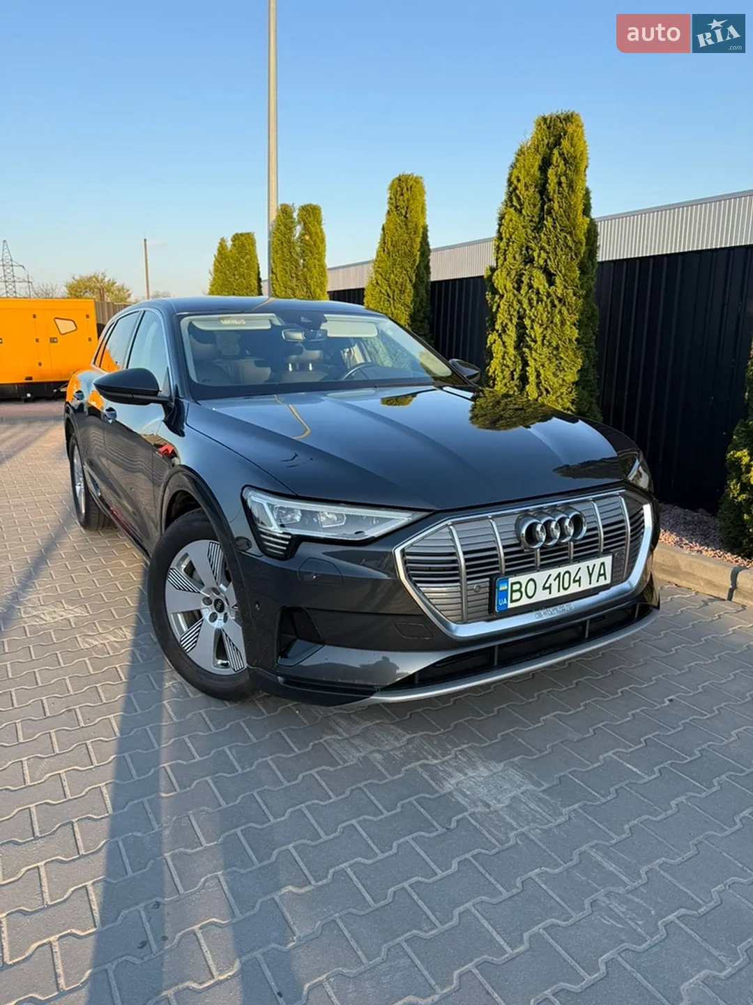 2019 Audi e-tron - фото 1