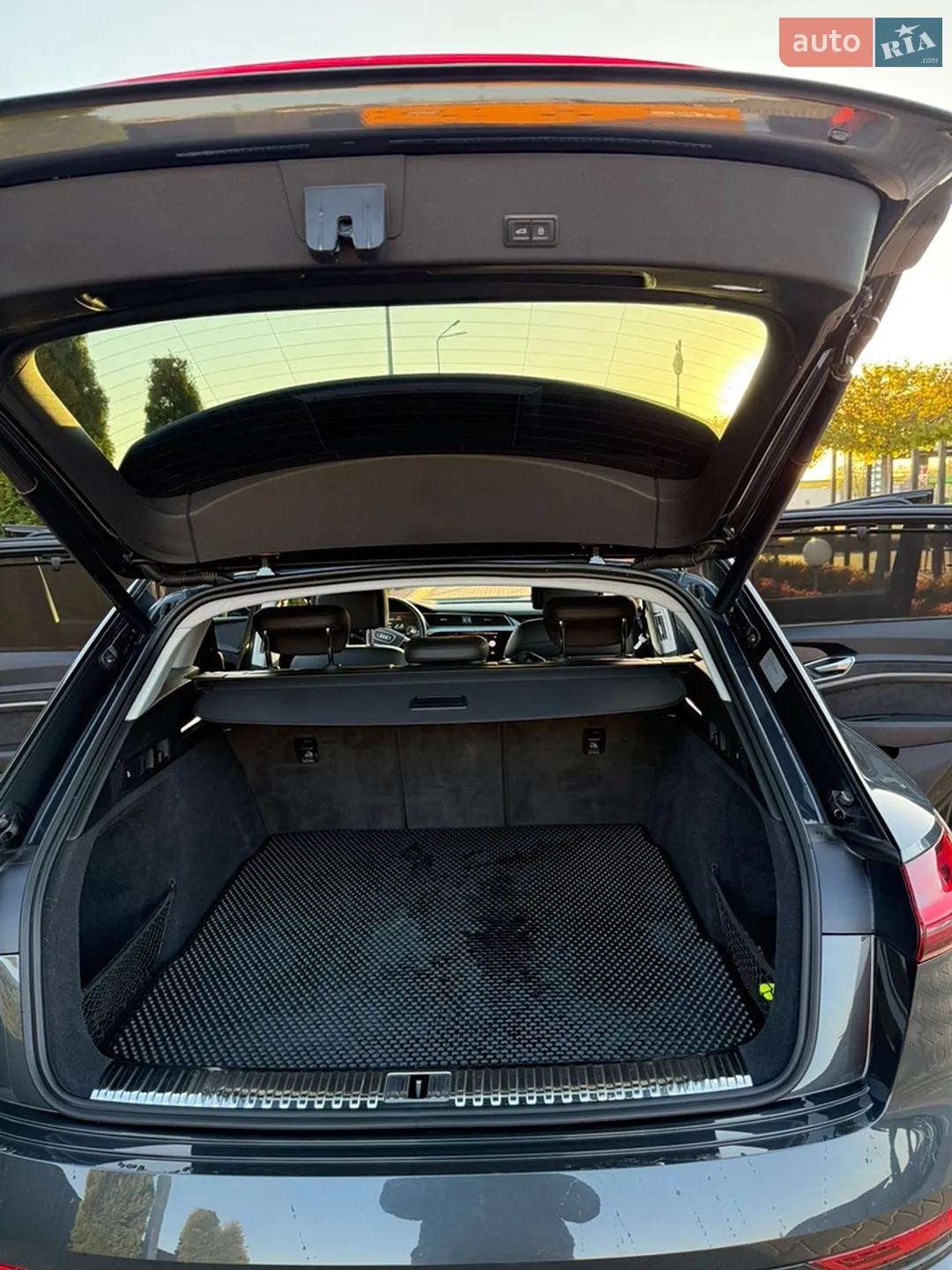 2019 Audi e-tron - мініатюра 37