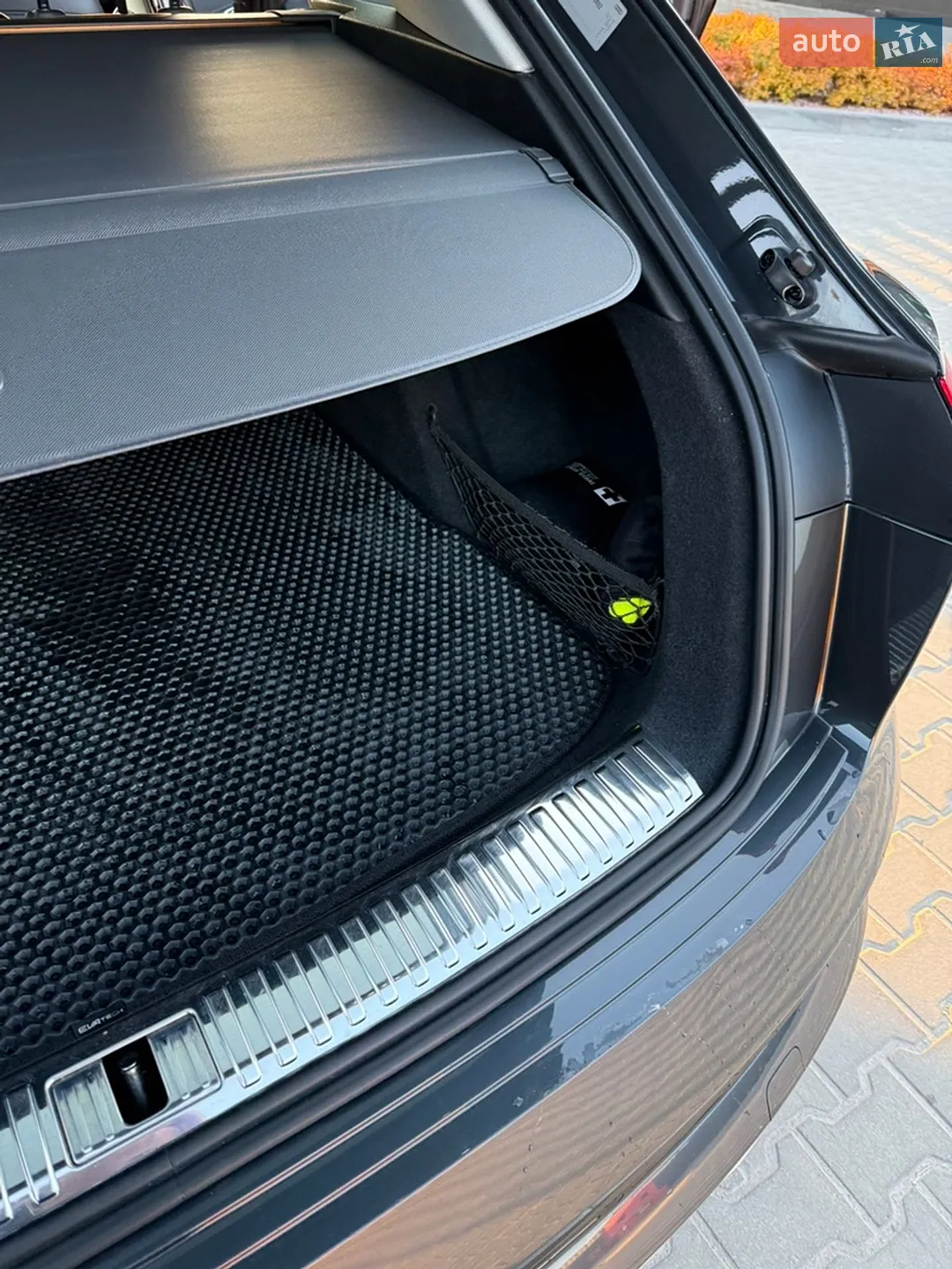 2019 Audi e-tron - мініатюра 38