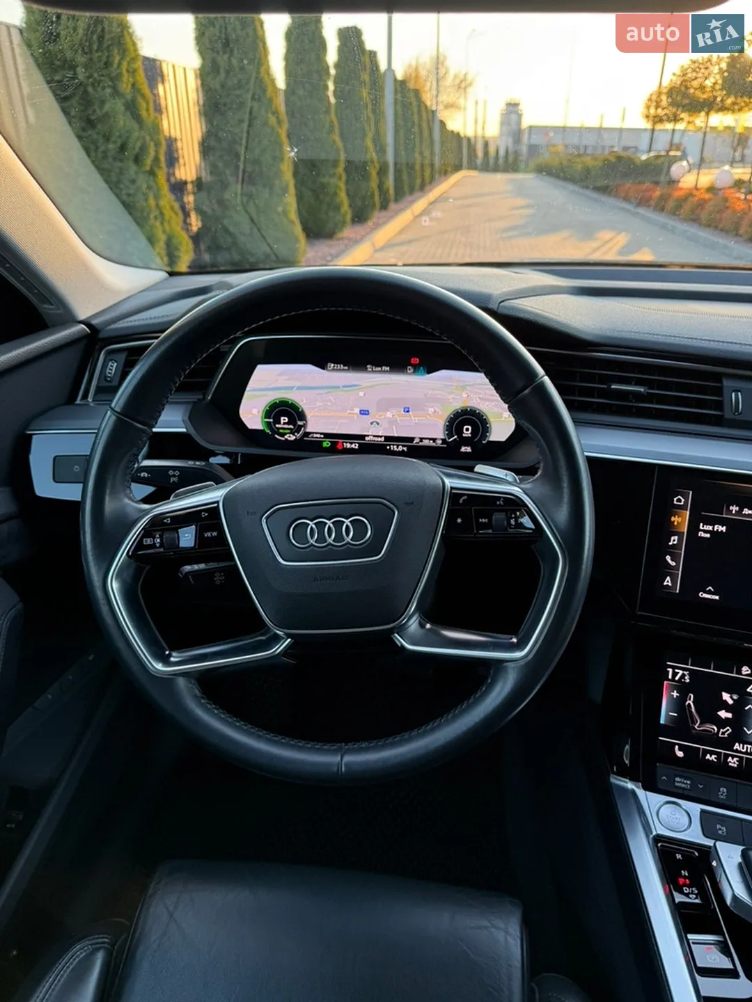 2019 Audi e-tron - мініатюра 48