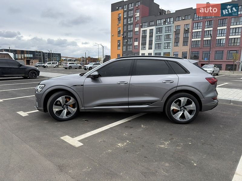 Внедорожник / Кроссовер Audi e-tron 2019 в Ровно