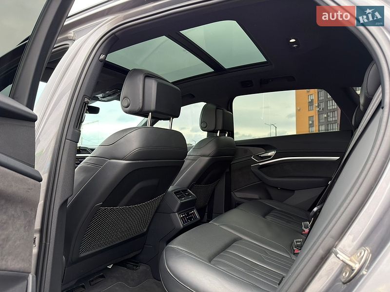 Внедорожник / Кроссовер Audi e-tron 2019 в Ровно