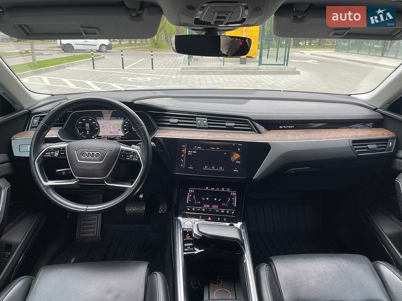Внедорожник / Кроссовер Audi e-tron 2019 в Ровно
