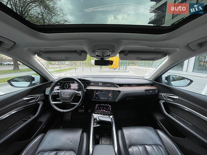 Внедорожник / Кроссовер Audi e-tron 2019 в Ровно