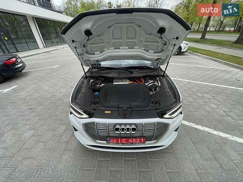 Внедорожник / Кроссовер Audi e-tron 2019 в Ровно
