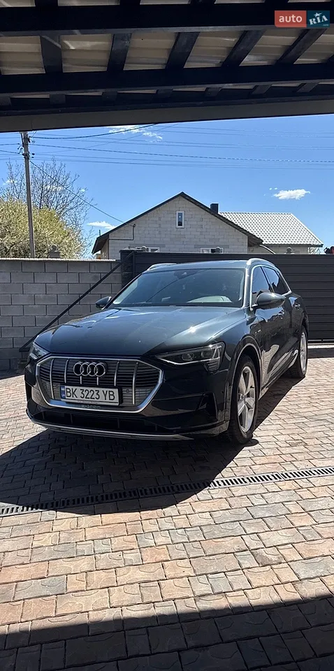 2019 Audi e-tron - мініатюра 25