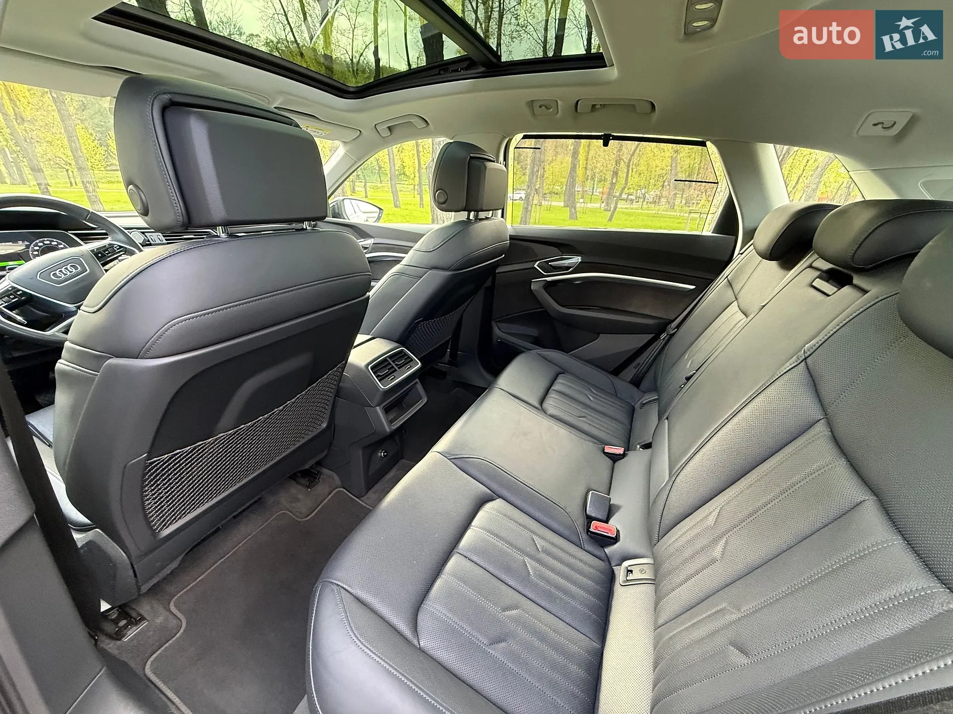 2021 Audi e-tron - мініатюра 23