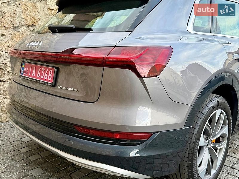 Внедорожник / Кроссовер Audi e-tron 2021 в Ровно