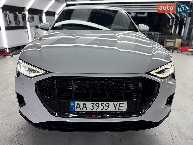 Audi e-tron 2021