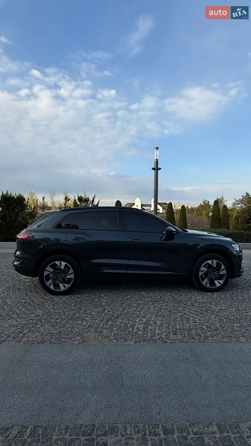 2022 Audi e-tron - мініатюра 15