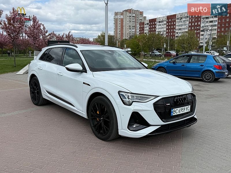 Позашляховик / Кросовер Audi e-tron 2019 в Львові
