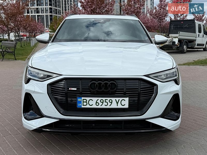 Позашляховик / Кросовер Audi e-tron 2019 в Львові