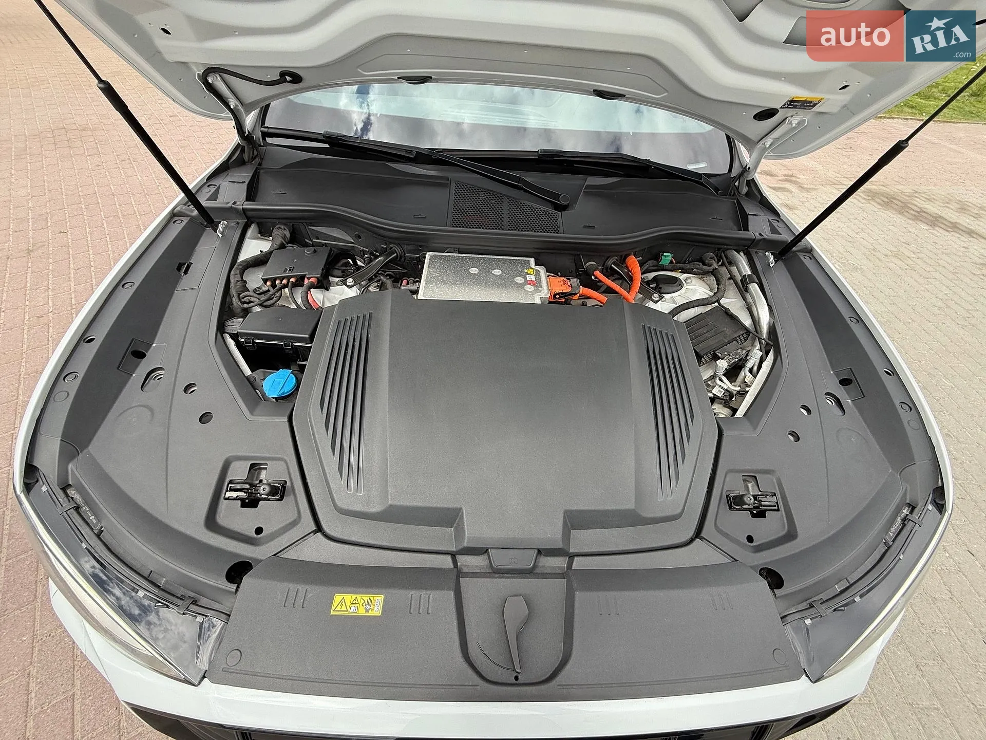2019 Audi e-tron - мініатюра 24