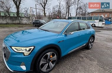 Внедорожник / Кроссовер Audi e-tron 2019 в Харькове