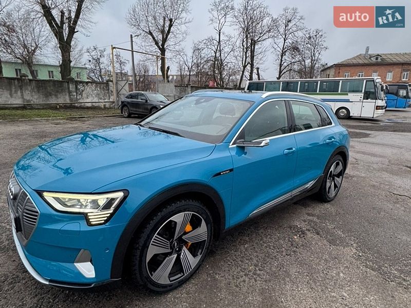 Внедорожник / Кроссовер Audi e-tron 2019 в Харькове