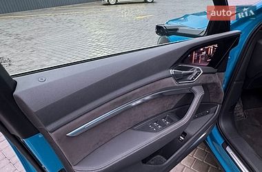 Внедорожник / Кроссовер Audi e-tron 2019 в Харькове