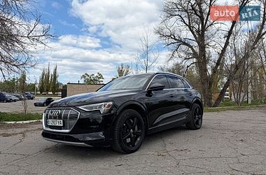 Позашляховик / Кросовер Audi e-tron 2019 в Кременчуці