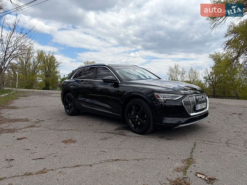 Внедорожник / Кроссовер Audi e-tron 2019 в Кременчуге
