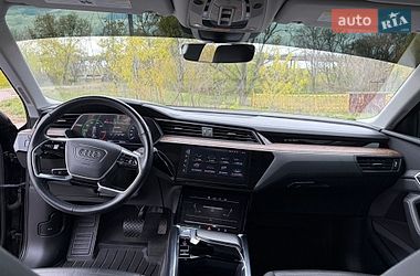 Внедорожник / Кроссовер Audi e-tron 2019 в Кременчуге
