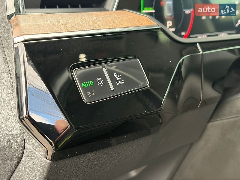 Внедорожник / Кроссовер Audi e-tron 2019 в Кременчуге