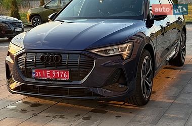 Внедорожник / Кроссовер Audi e-tron 2022 в Харькове