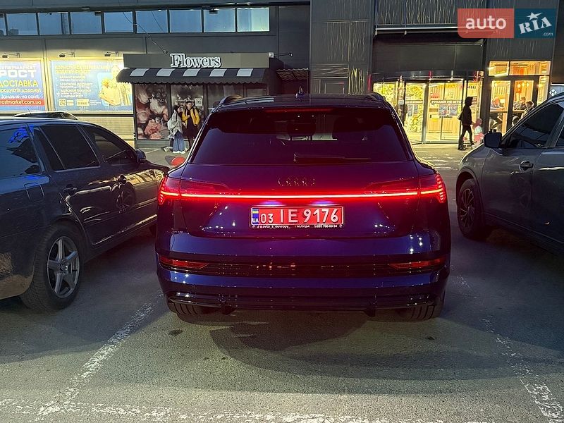Внедорожник / Кроссовер Audi e-tron 2022 в Харькове