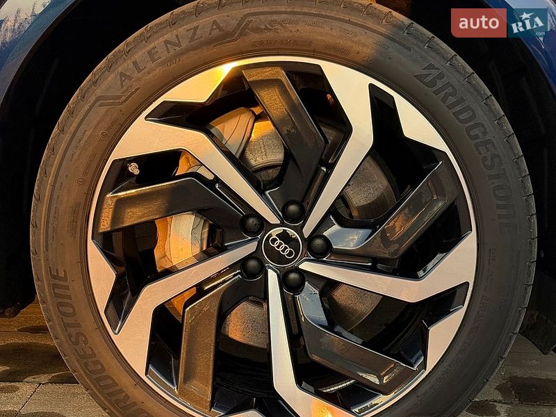 Внедорожник / Кроссовер Audi e-tron 2022 в Харькове