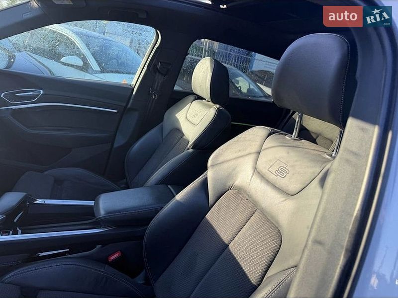 Внедорожник / Кроссовер Audi e-tron 2019 в Ровно