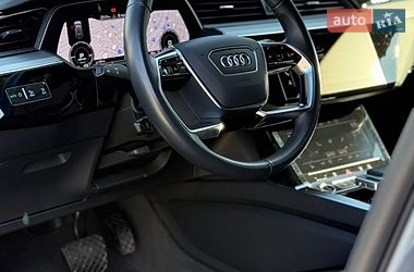 Внедорожник / Кроссовер Audi e-tron 2021 в Киеве фото 51 Внедорожник / Кроссовер Audi e-tron 2021 в Киеве