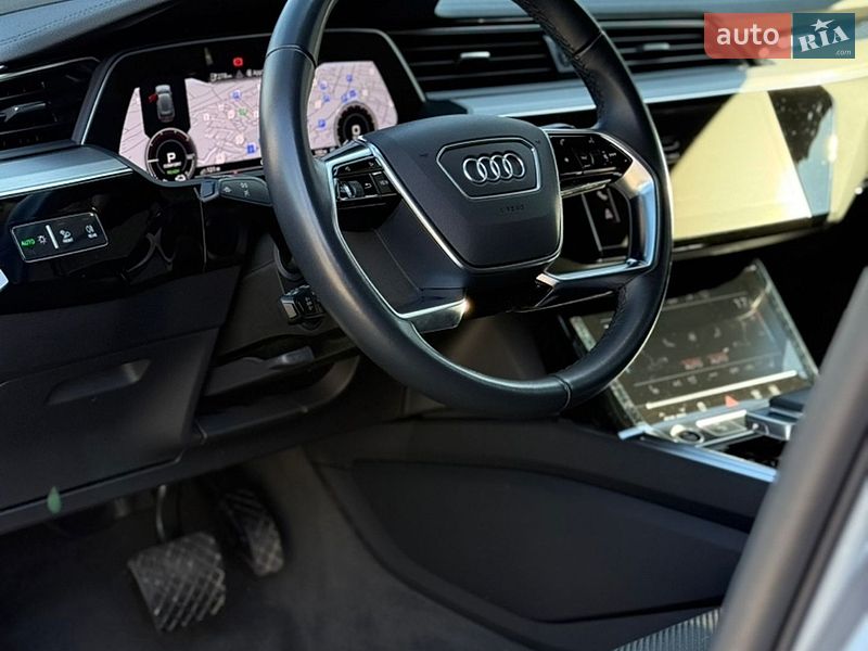 Внедорожник / Кроссовер Audi e-tron 2021 в Киеве фото 51 Внедорожник / Кроссовер Audi e-tron 2021 в Киеве