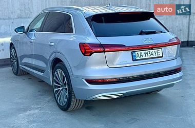 Внедорожник / Кроссовер Audi e-tron 2021 в Киеве фото 39 Внедорожник / Кроссовер Audi e-tron 2021 в Киеве
