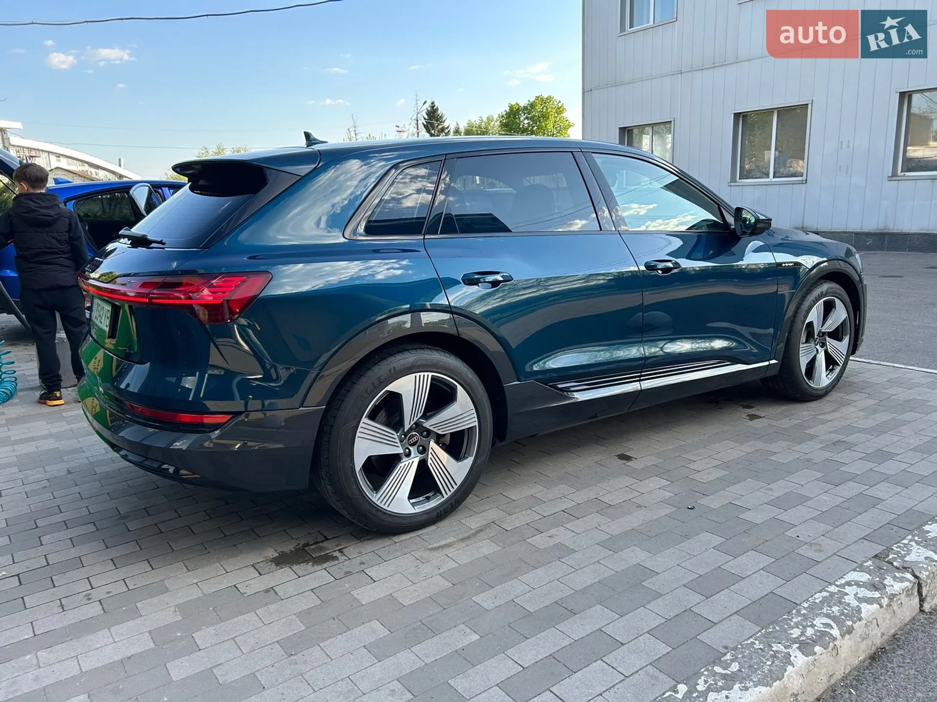 2022 Audi e-tron - мініатюра 4
