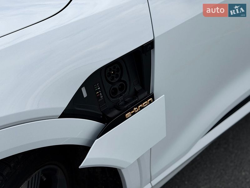 Внедорожник / Кроссовер Audi e-tron 2020 в Львове