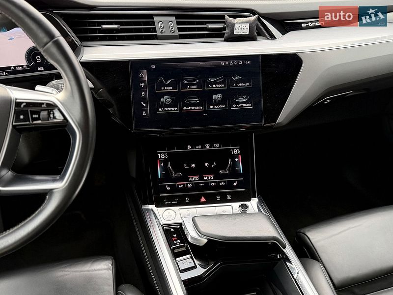 Внедорожник / Кроссовер Audi e-tron 2020 в Львове