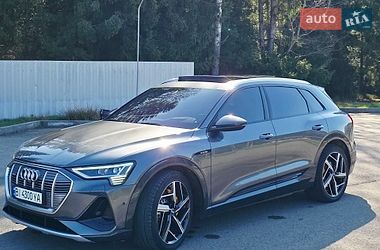Внедорожник / Кроссовер Audi e-tron 2020 в Ивано-Франковске