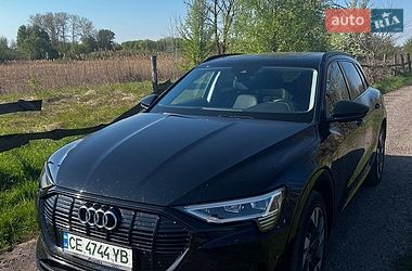 Внедорожник / Кроссовер Audi e-tron 2021 в Киеве