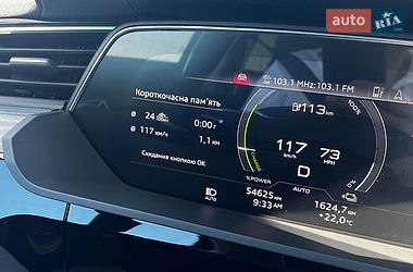Внедорожник / Кроссовер Audi e-tron 2021 в Киеве