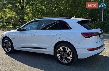 Внедорожник / Кроссовер Audi e-tron 2022 в Одессе