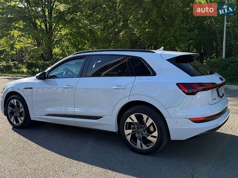 Внедорожник / Кроссовер Audi e-tron 2022 в Одессе