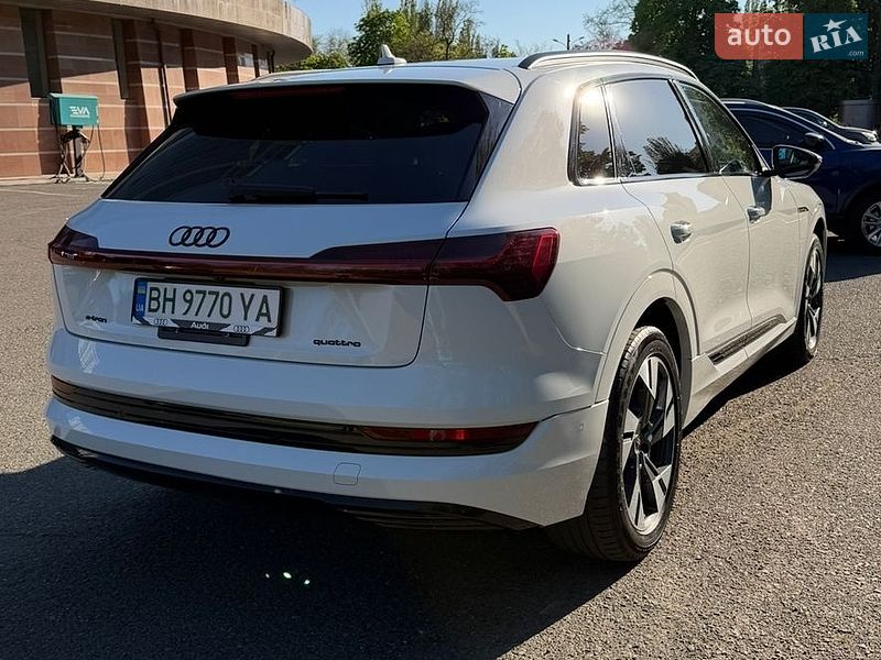 Внедорожник / Кроссовер Audi e-tron 2022 в Одессе