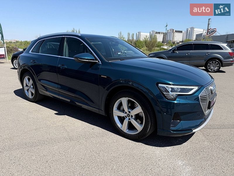 Внедорожник / Кроссовер Audi e-tron 2020 в Кривом Роге