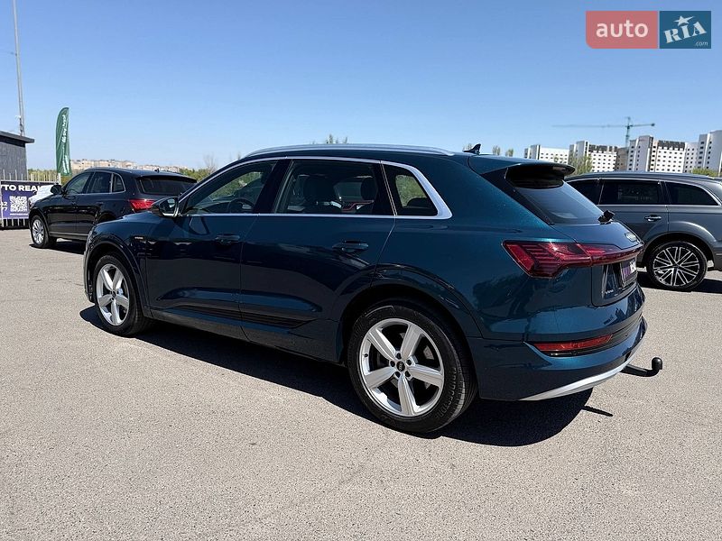 Внедорожник / Кроссовер Audi e-tron 2020 в Кривом Роге