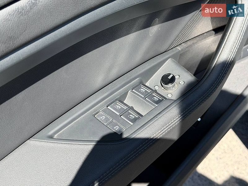 Внедорожник / Кроссовер Audi e-tron 2020 в Кривом Роге