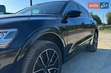 Внедорожник / Кроссовер Audi e-tron 2019 в Львове