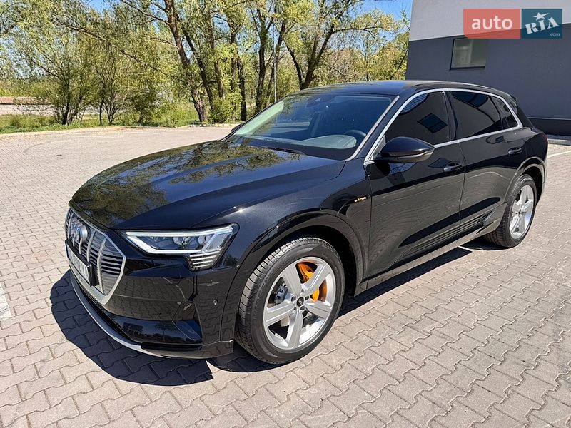 Внедорожник / Кроссовер Audi e-tron 2021 в Хмельницком