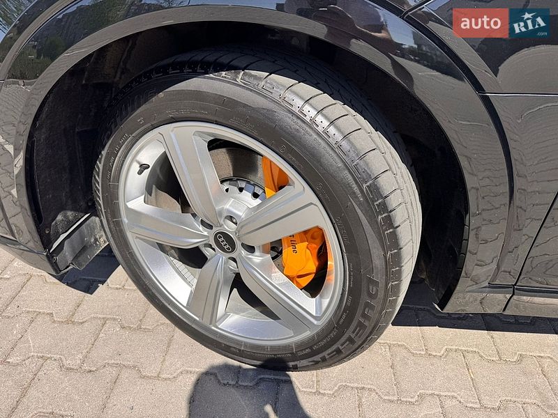 Внедорожник / Кроссовер Audi e-tron 2021 в Хмельницком