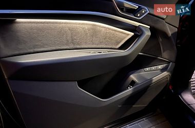 Внедорожник / Кроссовер Audi e-tron 2021 в Хмельницком