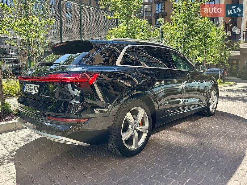 Внедорожник / Кроссовер Audi e-tron 2020 в Киеве
